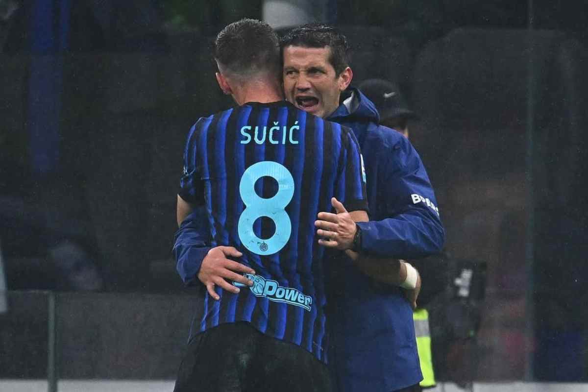 Cristian Chivu abbraccia Sucic